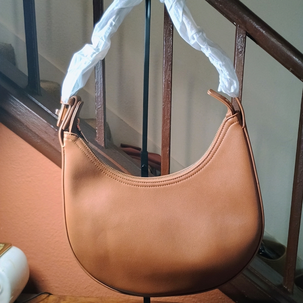 Elegant Tan Women's Bag - Picture 2 of 6